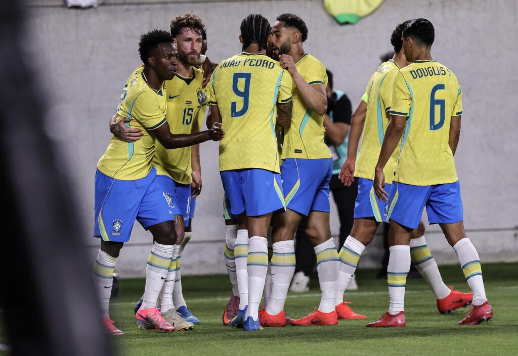 La Brasil de Ancelotti reaccionó y venció con contundencia a Croacia