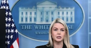La Casa Blanca y los republicanos acusan a los demócratas de «inspirar» la violencia política