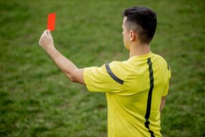La Fifa se hartó de una mala costumbre de los jugadores: sancionará con tarjeta roja esta actitud en el Mundial 2026