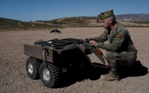 La Legión prueba drones y lecciones de la guerra de Ucrania para el Ejército del futuro | elperiodico.com