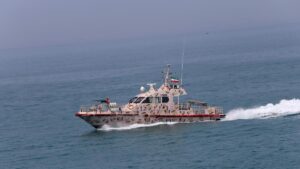La Marina británica informa de disparos de la Guardia Revolucionaria a un petrolero cerca de Ormuz | elperiodico.com
