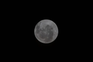 La NASA revela la cara oculta de la Luna vista por la tripulación de Artemis II
