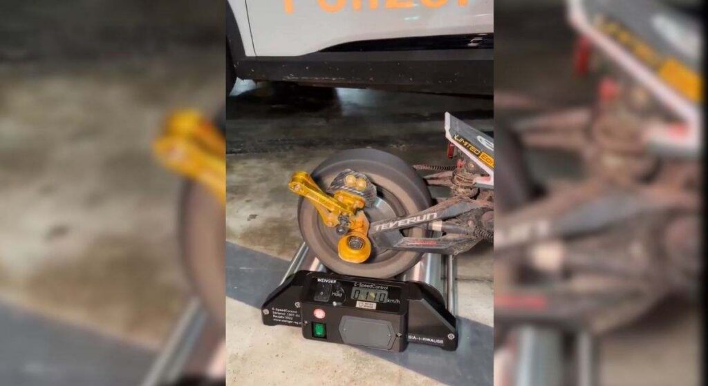 La Policía confisca un patinete eléctrico por alcanzar los 110 km/h