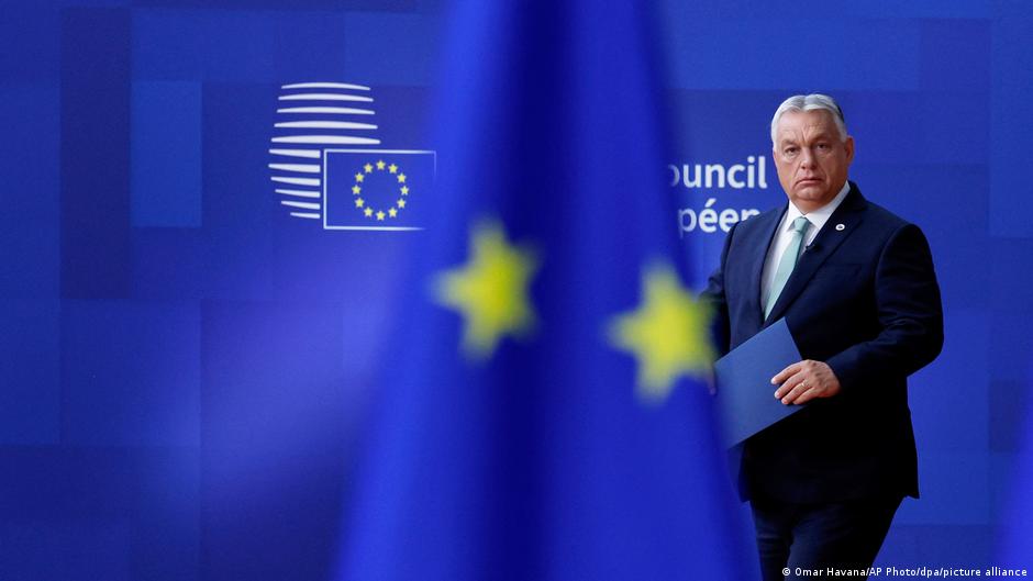 La UE aprueba préstamo a Ucrania y nuevas sanciones a Rusia