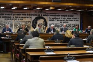 La esposa de Santos Cerdán rechaza declarar en el Senado alegando que su marido está siendo investigado | europapress.es