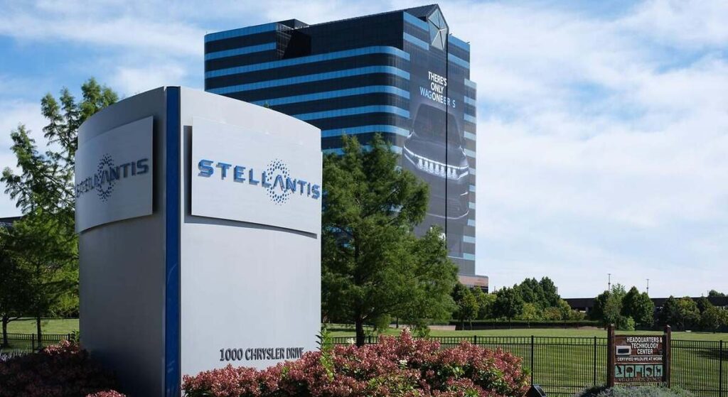 La estrategia de Filosa da la vuelta a Stellantis: las ventas crecen un 12% y se recuperan en Europa y Norteamérica