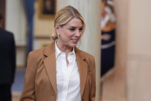 La fiscal general de EEUU, Pam Bondi, abandona el cargo | europapress.es