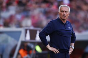 La frase de Mourinho que reavivó la polémica por la sanción a Prestianni tras su cruce con Vinicius