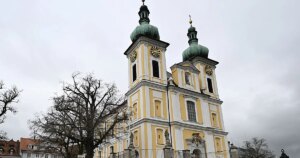 La ultraderecha quiere eliminar el dinero estatal para las iglesias cristianas en Alemania