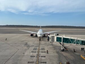 Llegó a Maiquetía un nuevo vuelo con más de 300 migrantes venezolanos deportados de EEUU