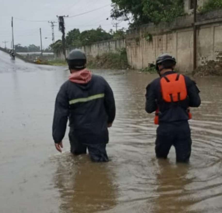Lluvias generan alerta en costa carabobeña