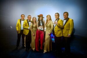 Los Ángeles Azules y Belinda lanzan «Por Ella», tema oficial del Mundial 2026