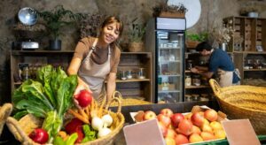 Los chefs que compran en el mercado local coinciden: mayo es el mejor mes para comprar estas cinco verduras de temporada porque cuestan la mitad y están en su punto óptimo