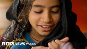 «Los demás niños no juegan conmigo desde que me infectaron»: la investigación de la BBC en un hospital sospechoso de ser epicentro de una ola de contagios infantiles de VIH