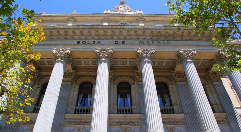 Los futuros apuntan a caídas del 2%