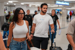 Los pasajeros del primer vuelo directo a EE.UU.: «Venezuela no se siente tan lejos» – AlbertoNews