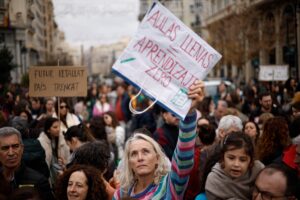 Los sindicatos convocan a los docentes valencianos a una huelga indefinida a partir del 11 de mayo
