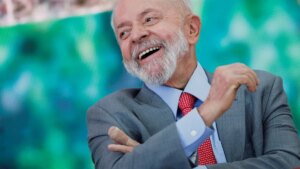 Lula da Silva envió un proyecto al Congreso para reducir la semana laboral a 40 horas
