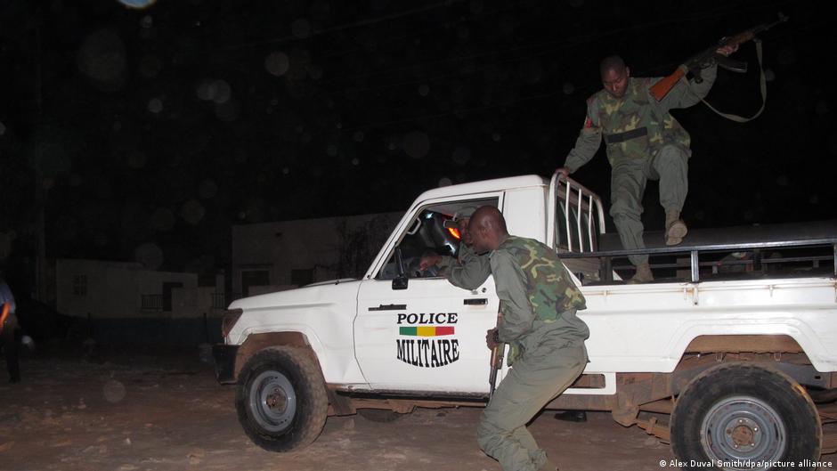 Mali decreta toque de queda en Bamako tras ataques