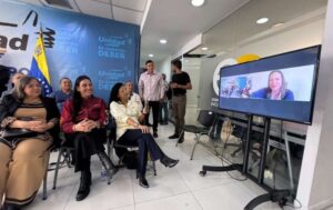 María Corina Machado exige elecciones inmediatas
