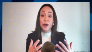 María Corina Machado pide elecciones «lo antes posible»