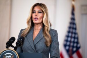Melania Trump acusa a Jimmy Kimmel de «retórica de odio» y pide a ABC que tome medidas