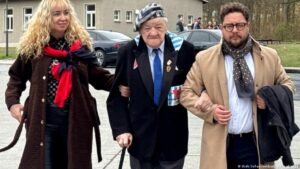 Memoria del horror del nazismo marca acto en Buchenwald