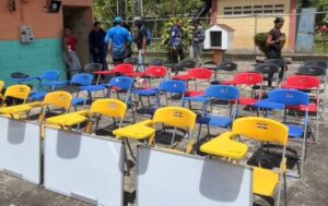 Motorizados y líderes sociales entregan donaciones en Barlovento