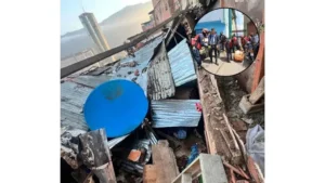 Muere mujer al caer tanque de agua sobre el techo de su vivienda