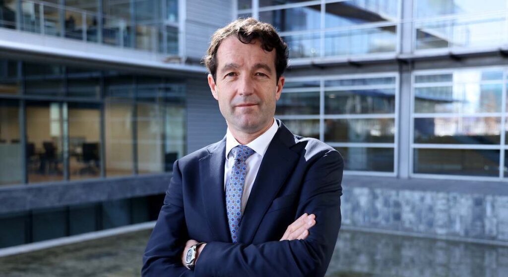 "No puedo permitir que mi continuidad interfiera en la estabilidad de la compañía"
