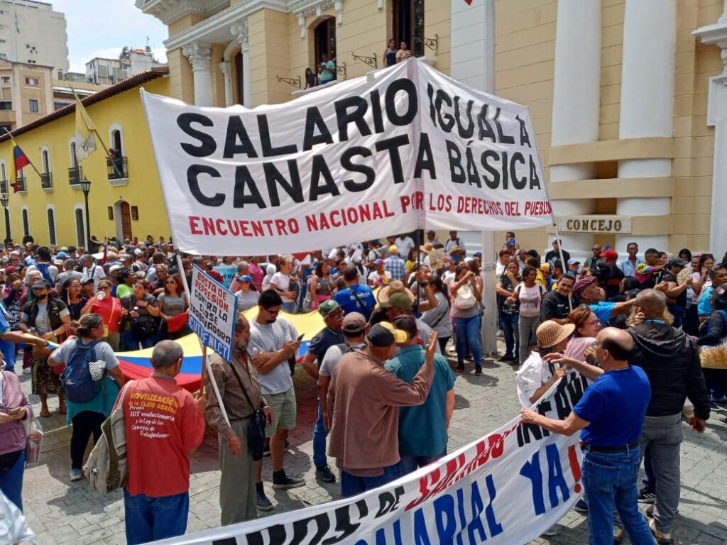 “No queremos limosnas”: sindicalistas rechazan el ajuste del bono de guerra y exigen aumento del salario base