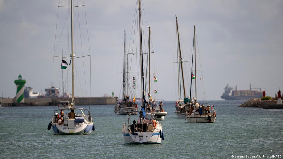 Nueva flotilla zarpa hacia Gaza desde Barcelona