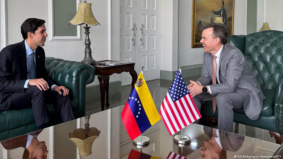 Nuevo jefe de misión diplomática de EEUU llega a Venezuela
