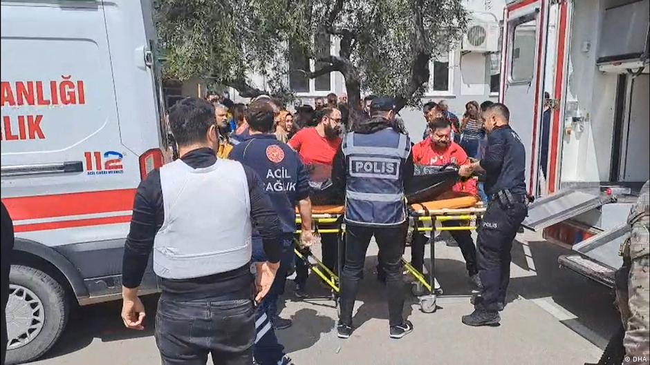 Nuevo tiroteo escolar en Turquía y más noticias