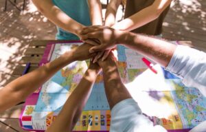 Organizaciones sociales de Latinoamérica reciben ayuda de consultora global