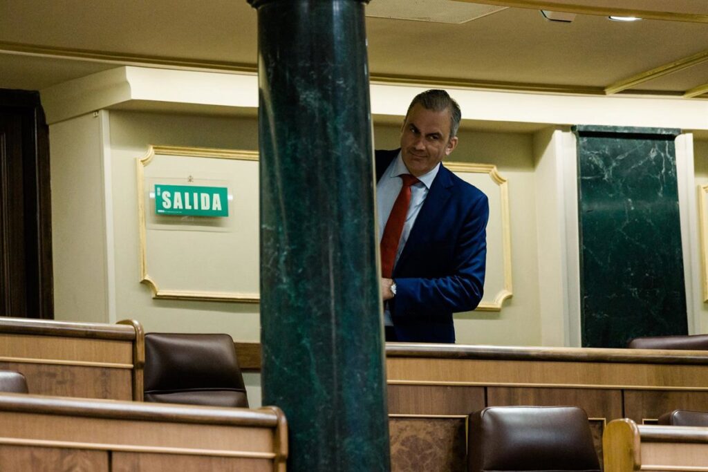 Ortega Smith avanza que llevará a los tribunales su "arbitraria" expulsión de Vox