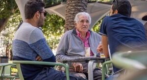Otra secuela de vivir más: heredar pasados los 50 años aumenta la desigualdad entre hogares