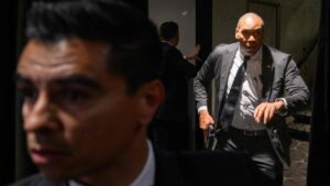 Oz Pearlman, mentalista que estaba con Trump durante el atentado: «Lo bajaron con un placaje estilo de fútbol americano» | elperiodico.com