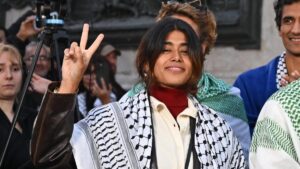 PALESTINA | Detenida en Francia la eurodiputada de origen palestino Rima Hassan por supuesta «apología del terrorismo» | elperiodico.com