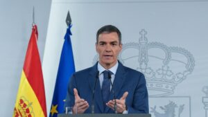 PEDRO SÁNCHEZ | El presidente del Gobierno transmite al primer ministro libanés el apoyo de España tras los ataques de Israel
