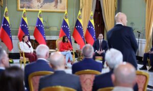 Pdvsa y ENI firman acuerdos para ampliar operaciones