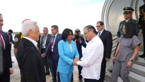 Petro anuncia que su reunión con Delcy Rodríguez se centrará en la seguridad fronteriza