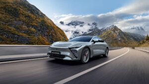 Porsche tiene competencia nueva: Exlantix llega a España, la marca premium de Omoda y Jaecoo, con coches de lujo sorprendentes