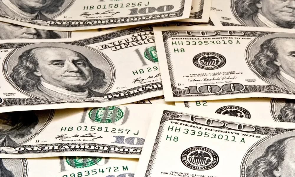 Precio del dólar del 10 de abril con un leve aumento