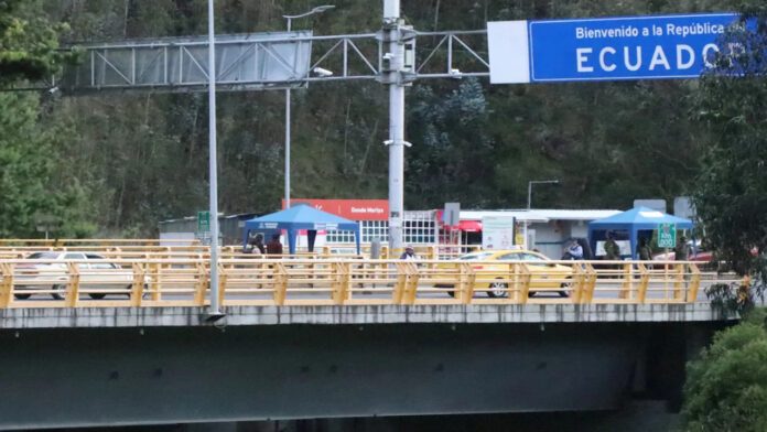 Preocupación y pérdidas «gigantes» en frontera Ecuador-Colombia tras subida de aranceles