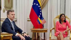 Presidenta Rodríguez recibió al nuevo Encargado de Negocios de Estados Unidos en Miraflores