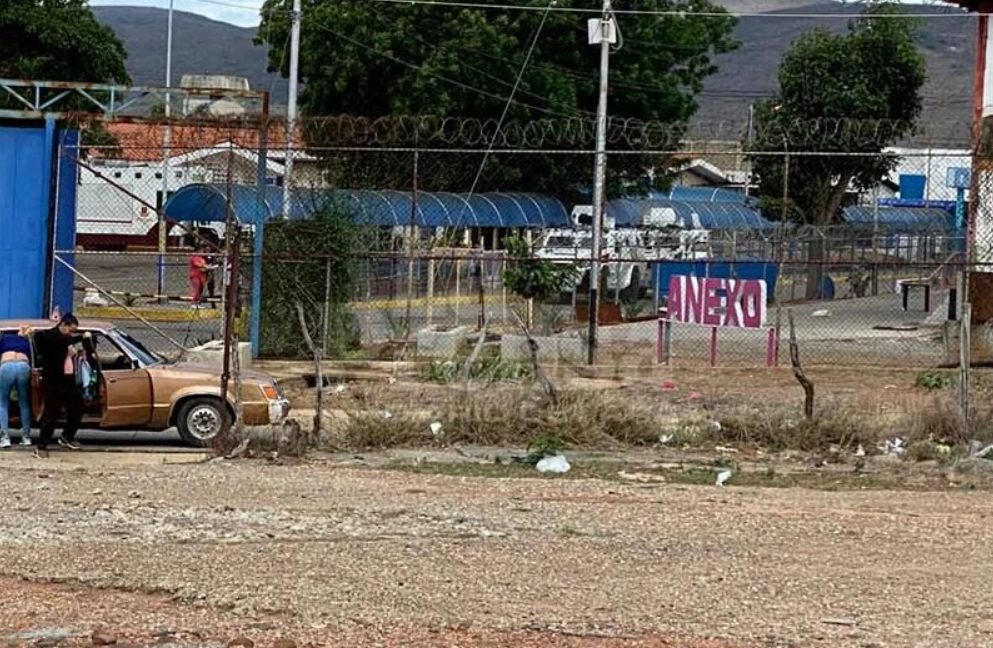 Presos en la cárcel de Uribana sufren tratos crueles mientras les niega alimentación