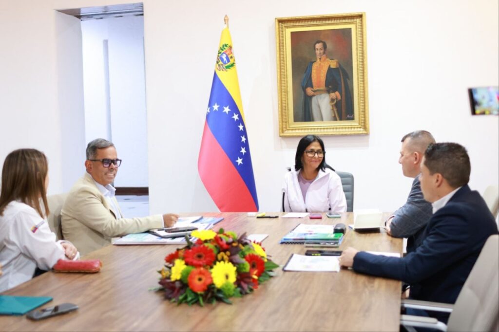 Recordar es vivir: Así enterró el chavismo los años de retórica antiimperialista contra el FMI (VIDEO)