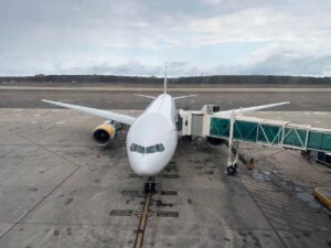 Retornan 183 venezolanos en vuelo 137 proveniente de EE.UU.