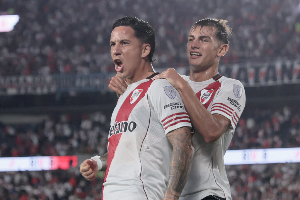 River Plate sudó para vencer a Carabobo en el estadio Monumental